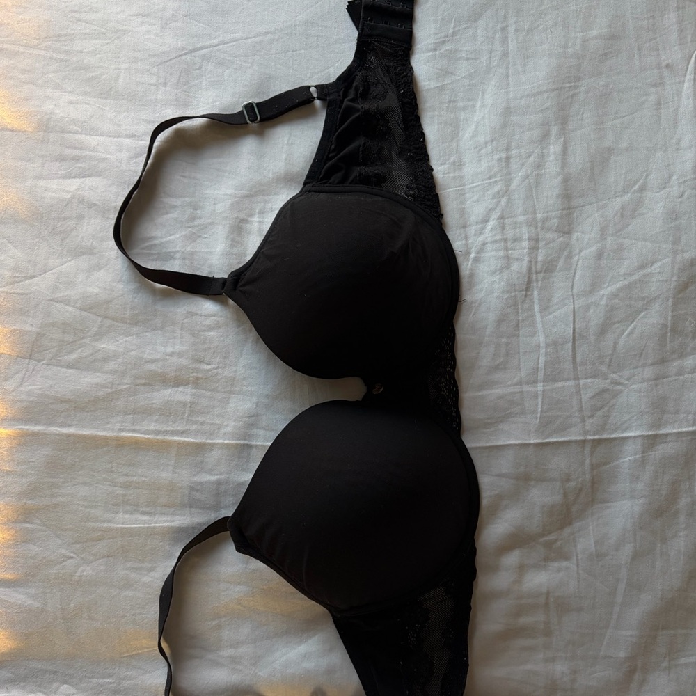 Natori Black Lace Trim Bra